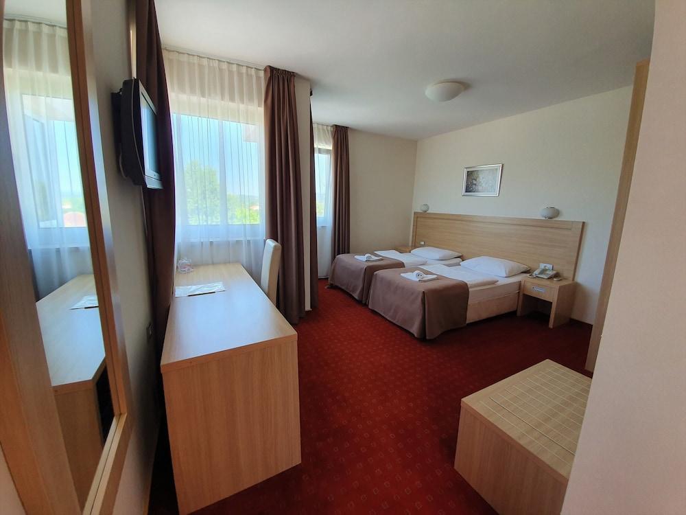 Hotel Brotnjo Читлук Экстерьер фото
