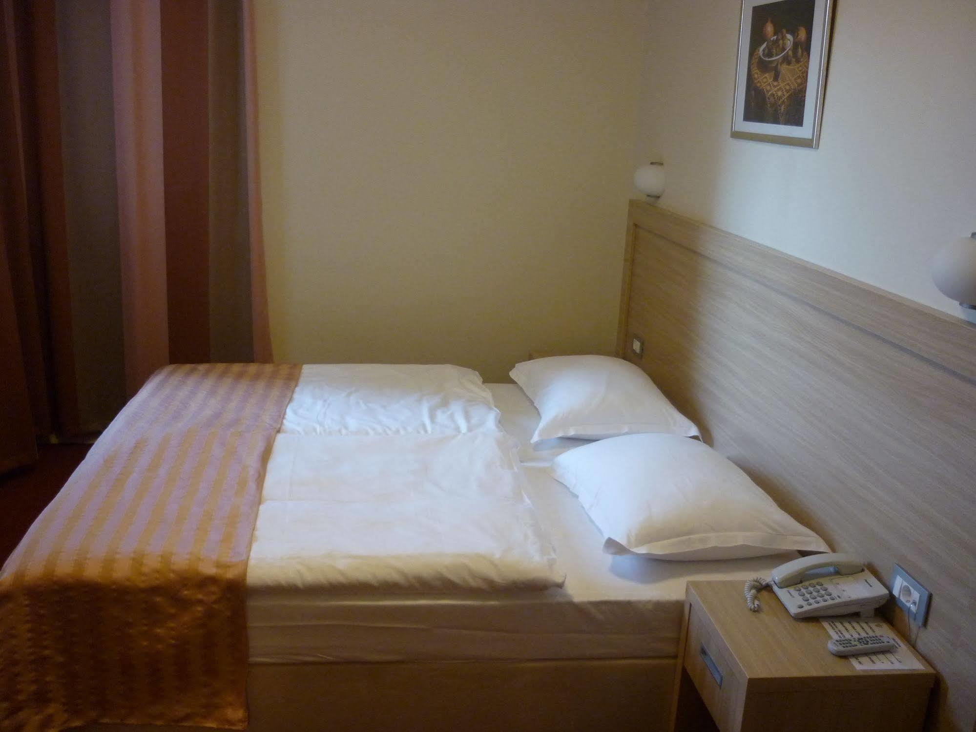 Hotel Brotnjo Читлук Экстерьер фото